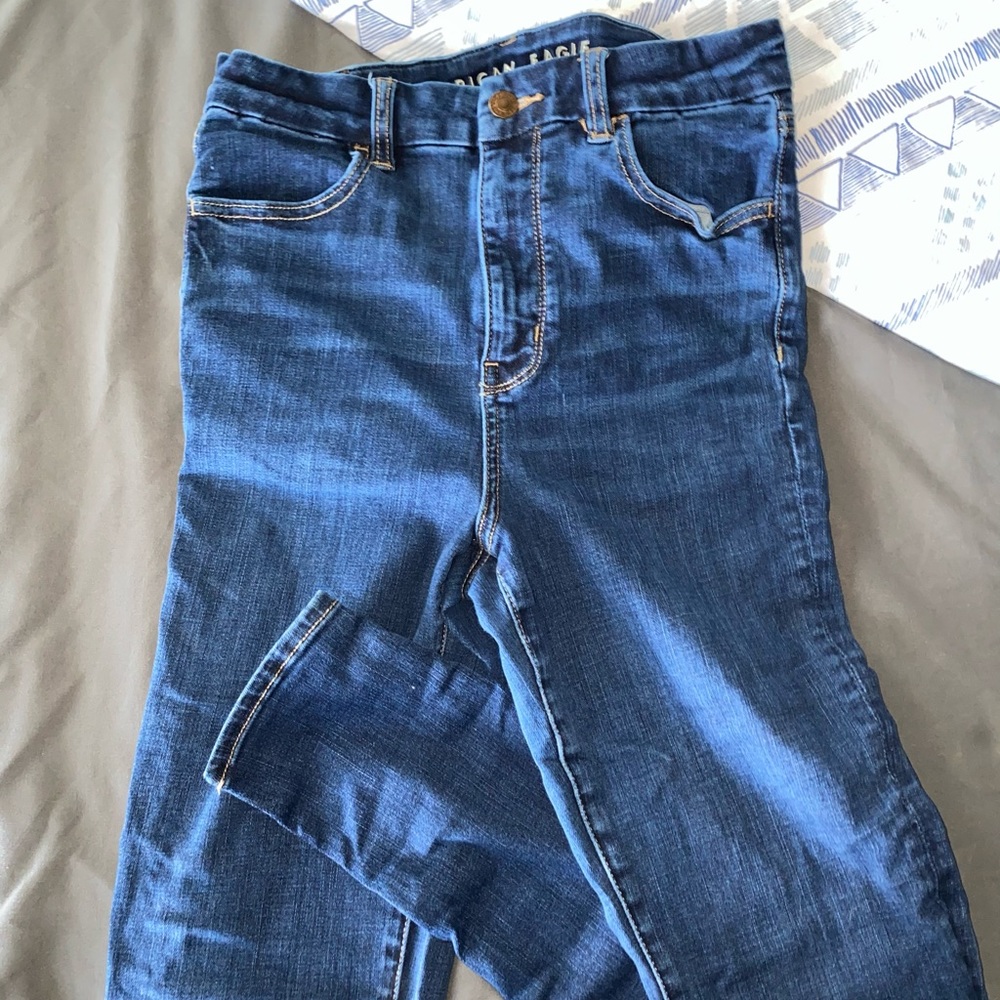 SOLD | American Eagle Curvy Jeggings